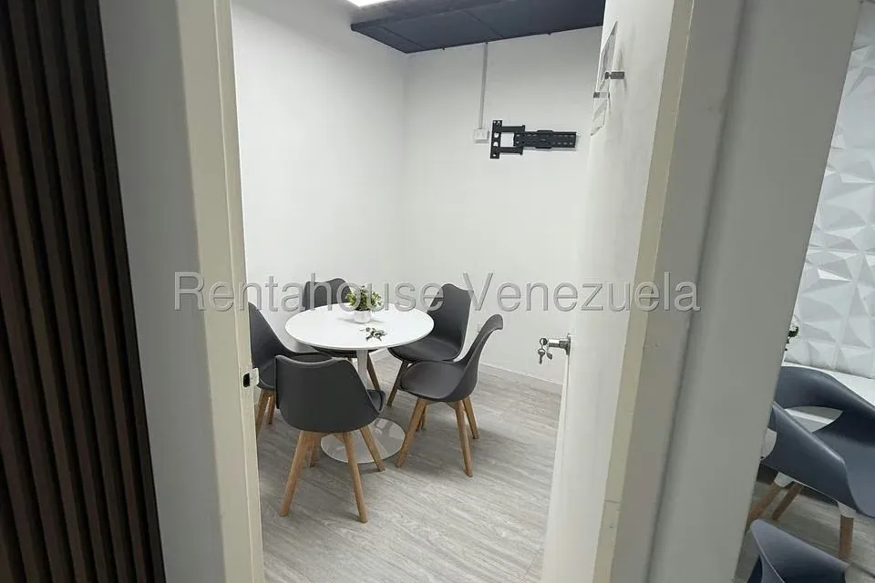 Oficina en Alquiler en Los Ruices, Distrito Metropolitano - 11