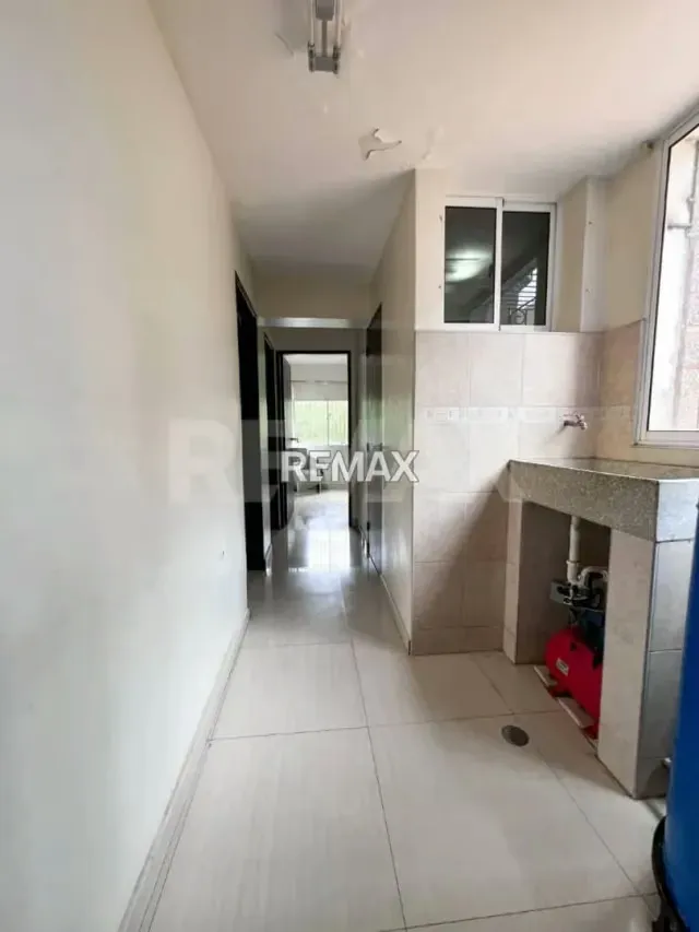 Apartamento en recidencial Nazareno la limpia 1 piso - 7