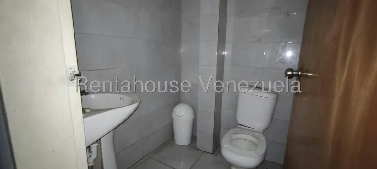 Local Comercial en Alquiler en Valle Hondo, Lara - 32