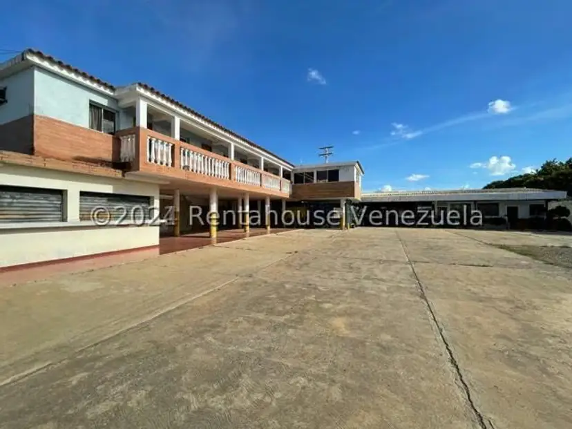Comercial (Galpon - Deposito) en Alquiler en Sector San Jose, Falcon
