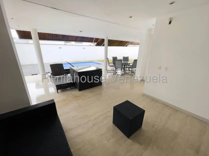 Casa (Multipes Niveles) en Venta en Santa Paula, Distrito Metropolitano - 20