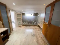Vista 44