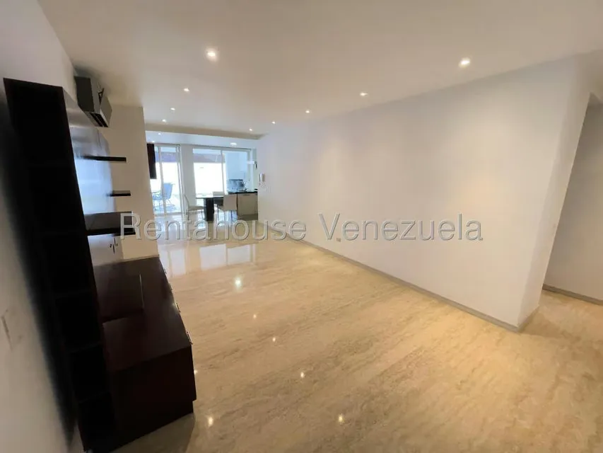 Casa (Multipes Niveles) en Venta en Santa Paula, Distrito Metropolitano - 9