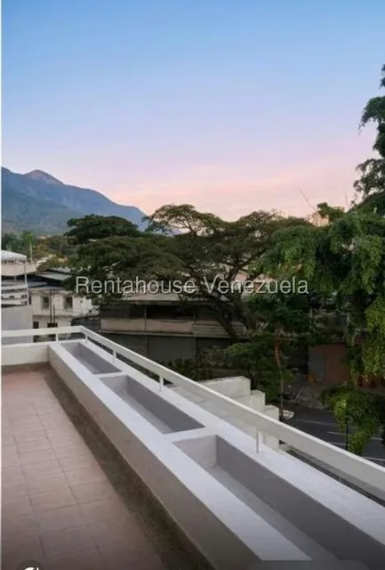 Apartamento (1 Nivel) en Venta en Los Dos Caminos, Distrito Metropolitano - 4