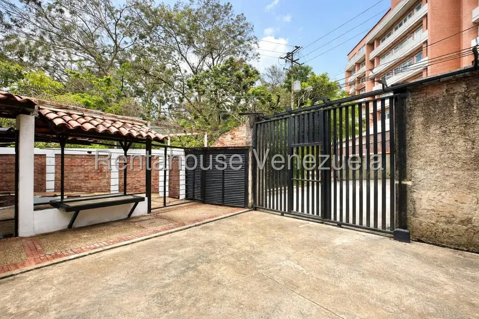 Apartamento (1 Nivel) en Alquiler en Oripoto, Distrito Metropolitano - 21