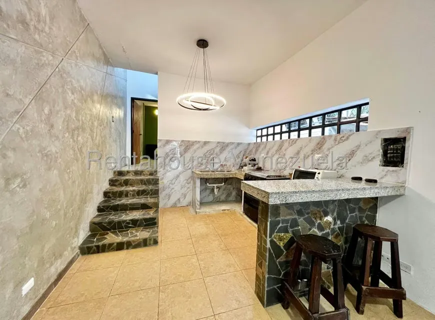 Apartamento (1 Nivel) en Alquiler en Oripoto, Distrito Metropolitano - 5