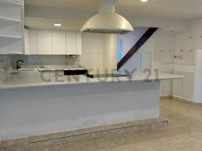 Remodela y diseña el hogar de tus sueños en Casa bote A - 5