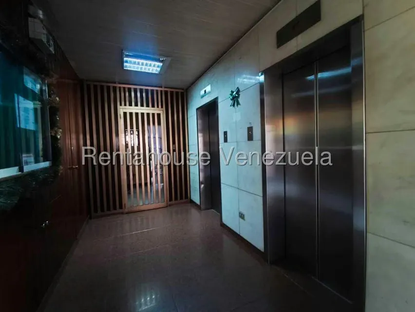 Apartamento (1 Nivel) en Venta en Los Caobos, Distrito Metropolitano - 4
