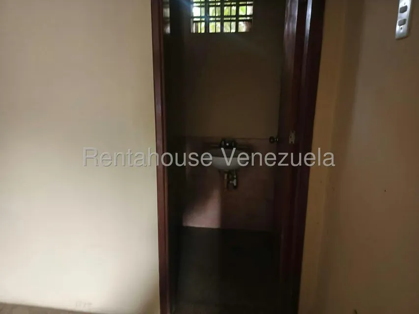 Local Comercial en Alquiler en Vargas, Zulia - 8