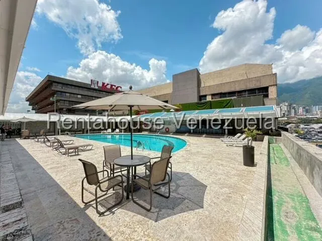 Apartamento (1 Nivel) en Venta en Chuao, Distrito Metropolitano - 23