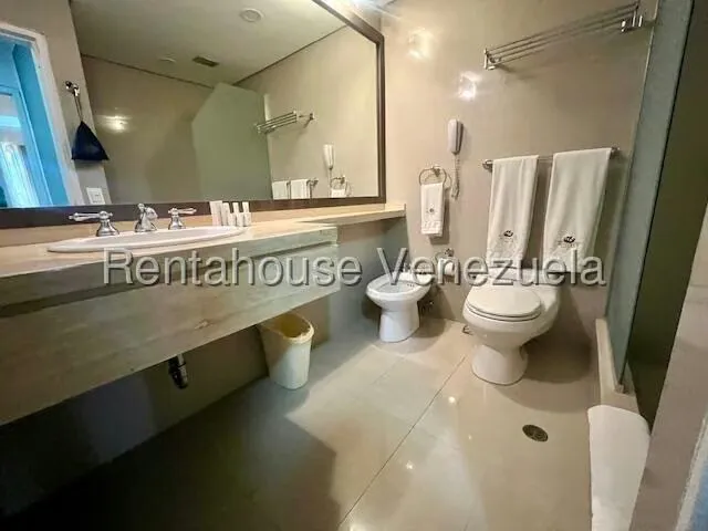 Apartamento (1 Nivel) en Venta en Chuao, Distrito Metropolitano - 6