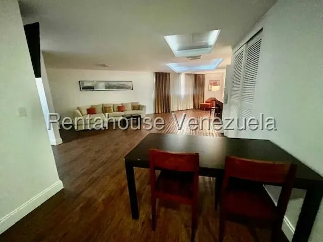 Apartamento (1 Nivel) en Venta en Chuao, Distrito Metropolitano - 8