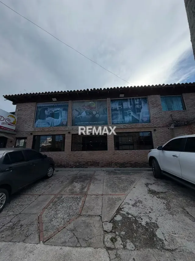 En venta PUNTO COMERCIAL EN EL VIÑEDO - frente a le ble - 2
