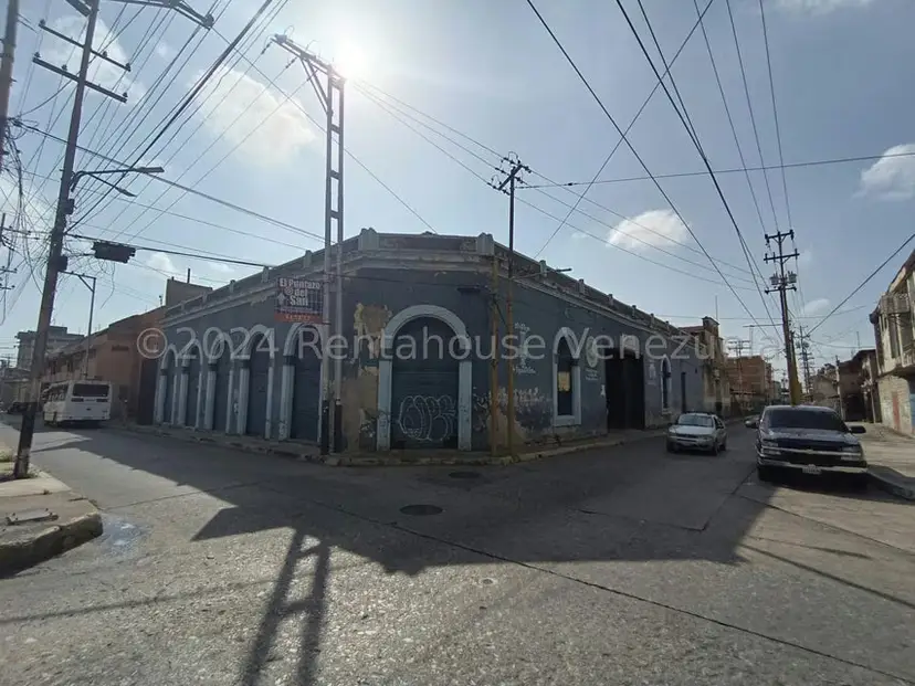 Comercial (Galpon - Deposito) en Venta en Centro, Carabobo