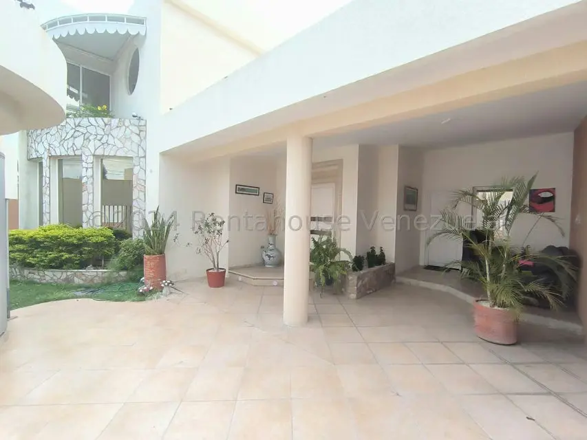 Casa (Multipes Niveles) en Venta en Corinsa, Aragua - 2