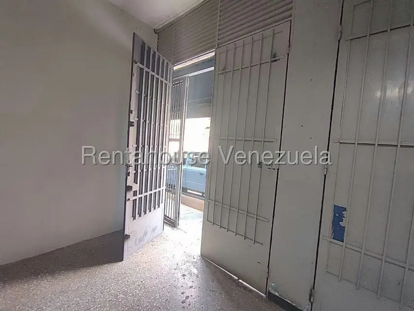 Comercial (Local Comercial) en Alquiler en Centro, Aragua - 11