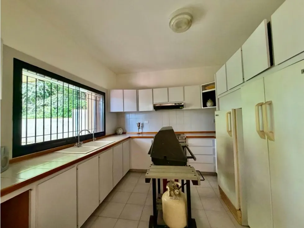 Se vende casa 1.113m2 6h+s+ch/7b/9p La Lagunita - 33