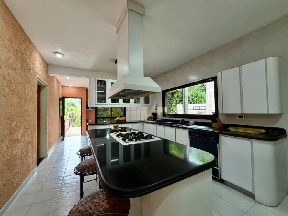 Se vende casa 1.113m2 6h+s+ch/7b/9p La Lagunita - 42
