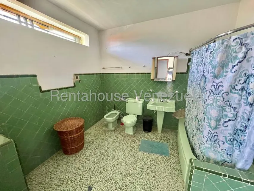 Casa (Multipes Niveles) en Venta en Los Chorros, Distrito Metropolitano - 20