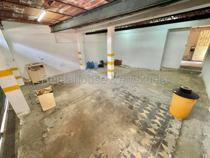 Casa (Multipes Niveles) en Venta en Los Chorros, Distrito Metropolitano - 21