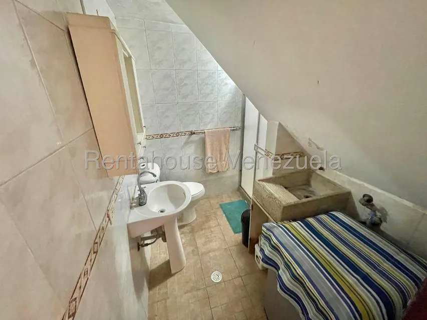 Casa (Multipes Niveles) en Venta en Los Chorros, Distrito Metropolitano - 31