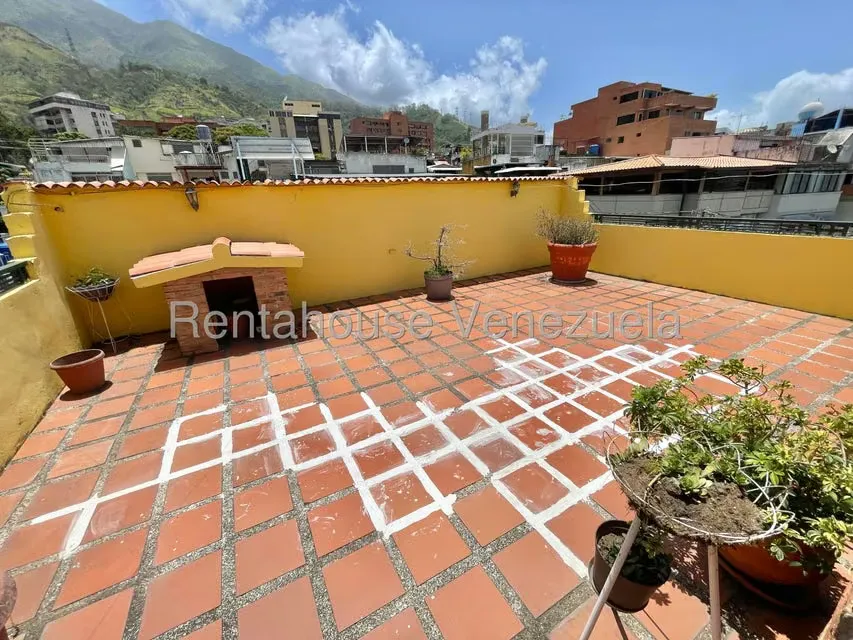 Casa (Multipes Niveles) en Venta en Los Chorros, Distrito Metropolitano - 33