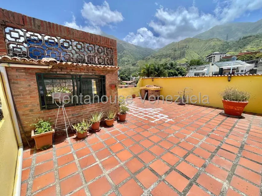 Casa (Multipes Niveles) en Venta en Los Chorros, Distrito Metropolitano - 35