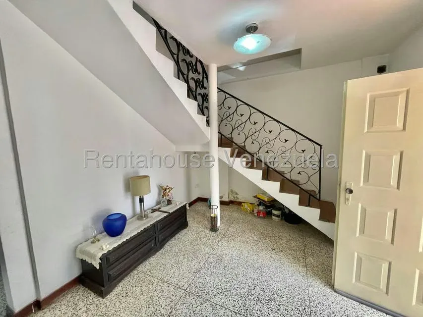 Casa (Multipes Niveles) en Venta en Los Chorros, Distrito Metropolitano - 5