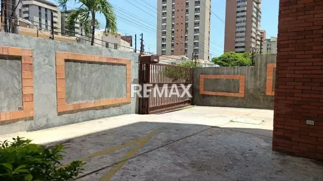 APARTAMENTO EN VENTA EDIFICIO INCARDI A POCOS METROS DE LA AV DELICIAS - 9