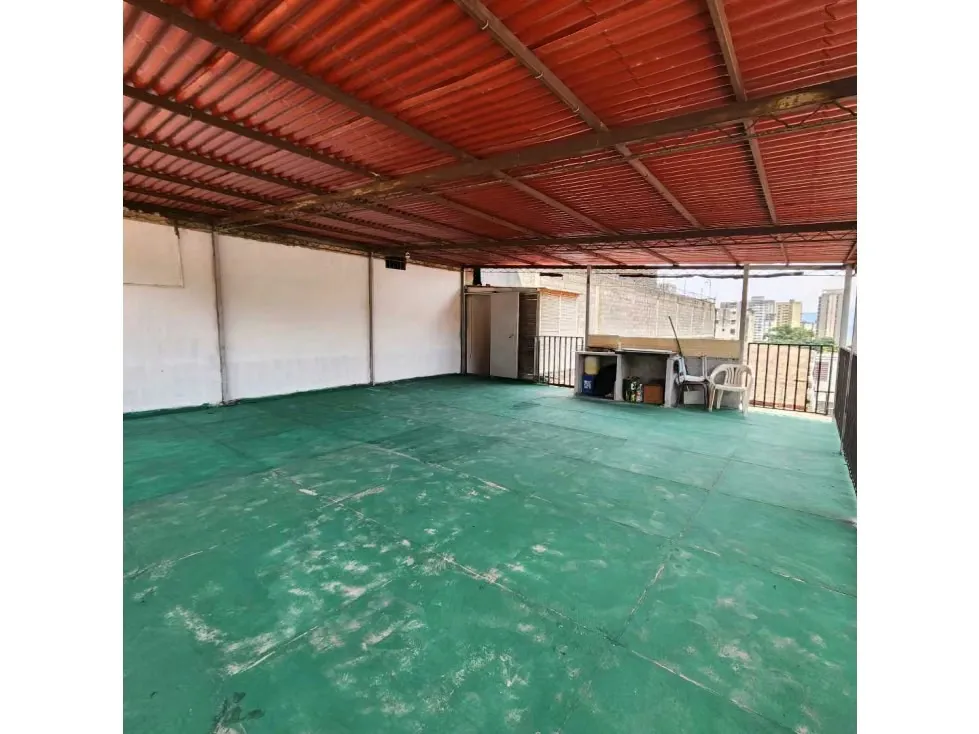 Alquilo local para depósito 250m2 Av. Baralt 6675 - 7