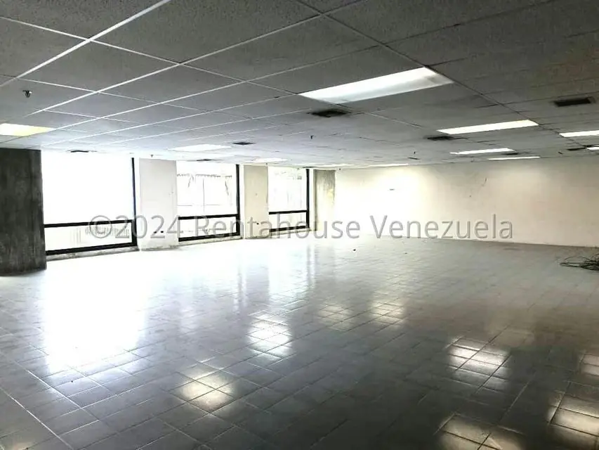 Oficina en Venta en La Urbina, Distrito Metropolitano - 2