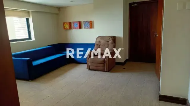 SE VENDE BELLO APTO AMOBLADO Y ACTUALIZADO DE 2 PISOS EN EDIFICIO BELEYRE - 9