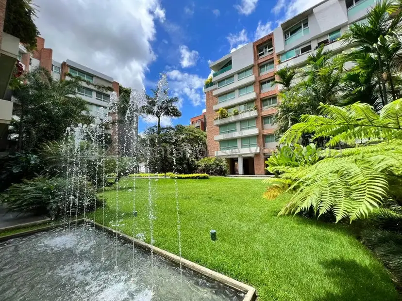 Apartamento (Duplex) en Venta en Campo Alegre, Distrito Metropolitano