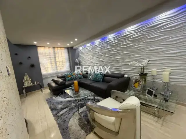 Casa bifamiliar de Arquitectura moderna en Venta, ubicada en la Primera Etapa de la Urbanización Campestre San Miguel, Maturín.