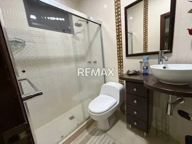 Casa bifamiliar de Arquitectura moderna en Venta, ubicada en la Primera Etapa de la Urbanización Campestre San Miguel, Maturín. - 18