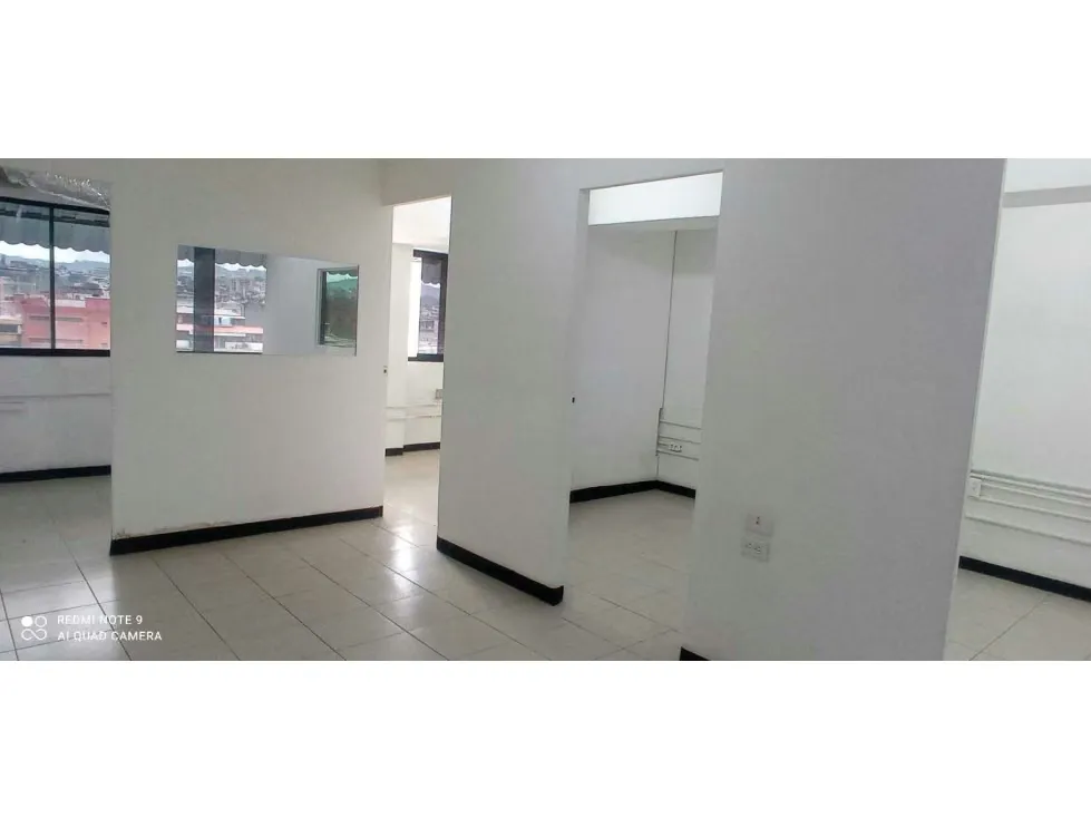 Alquilo oficina 145m2 Boleita Sur 7542