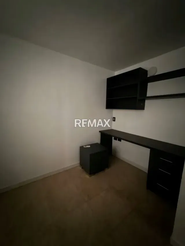 Se vende casa en la ciudadela - 10