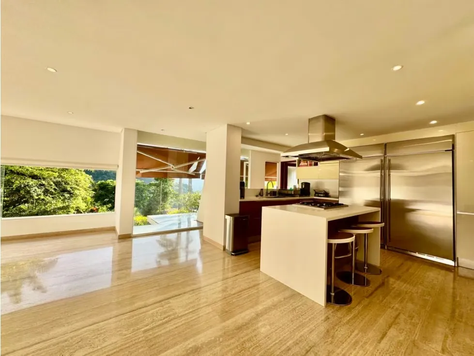 Se vende PB 389m2 +221m2 jardín 4h+s/6b/2p Santa Rosa de Lima - 16