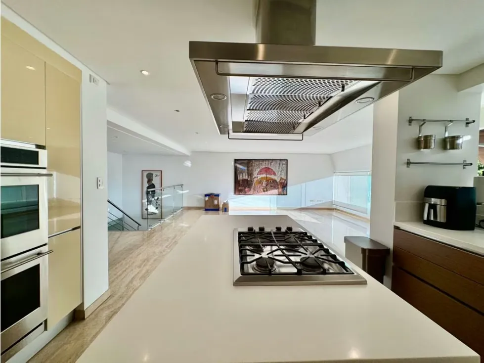 Se vende PB 389m2 +221m2 jardín 4h+s/6b/2p Santa Rosa de Lima - 18