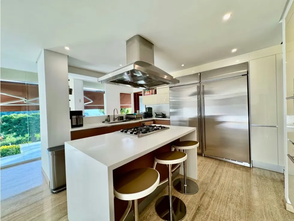 Se vende PB 389m2 +221m2 jardín 4h+s/6b/2p Santa Rosa de Lima - 4