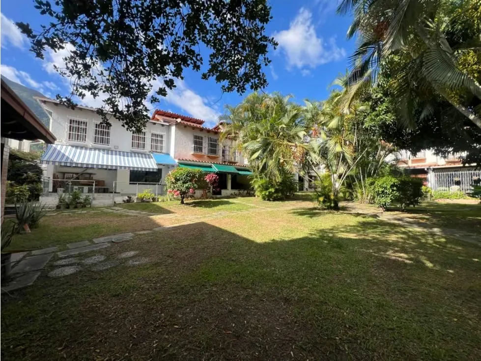 CASA EN VENTA - LOS DOS CAMINOS 218C/ 148T - 4