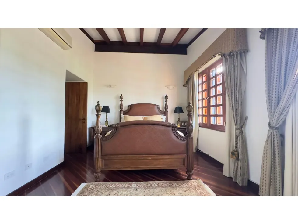 Se vende Casa 2100m² 4h+2s/3b/15p La Lagunita - 16