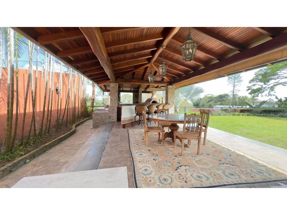 Se vende Casa 2100m² 4h+2s/3b/15p La Lagunita - 25