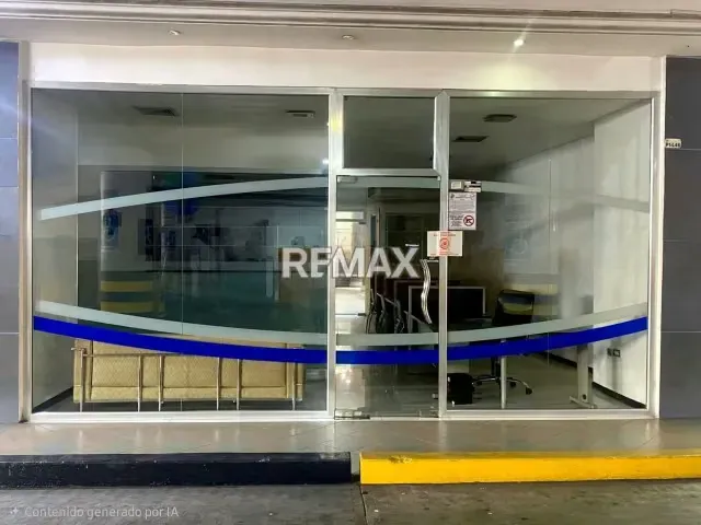 EN ALQUILER OFICINA AMOBLADA EN C.C MEDITERRANEAN PLAZA URB. SABANA LARGA - 2