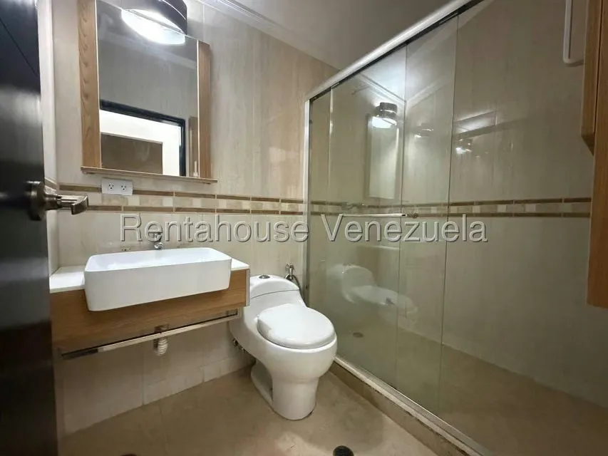 Townhouse (1 Nivel) en Alquiler en Cumana, Zulia - 22