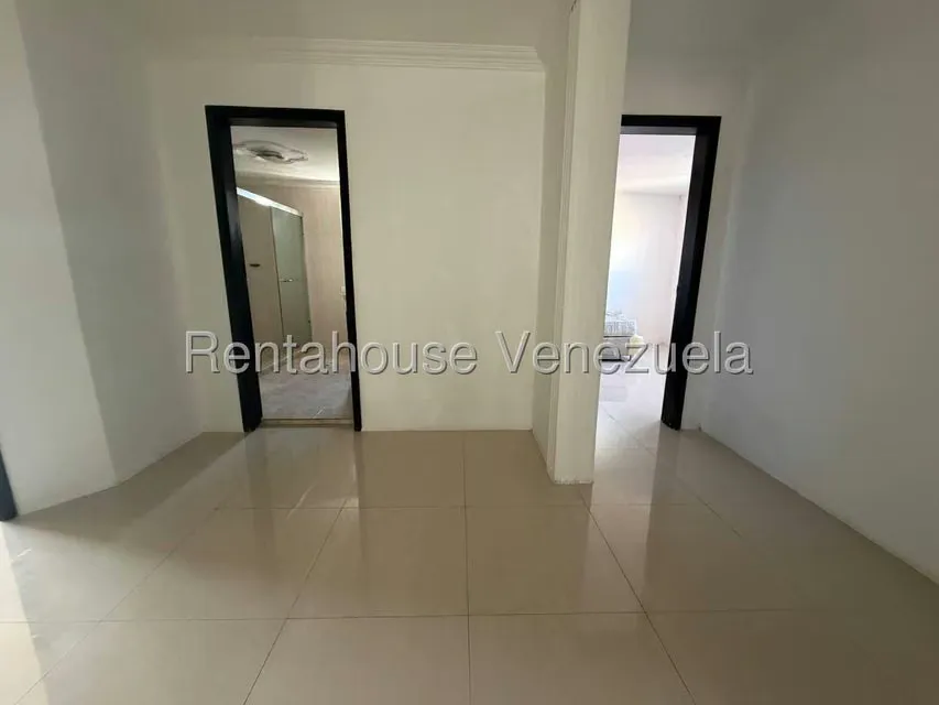 Townhouse (1 Nivel) en Alquiler en Cumana, Zulia - 9