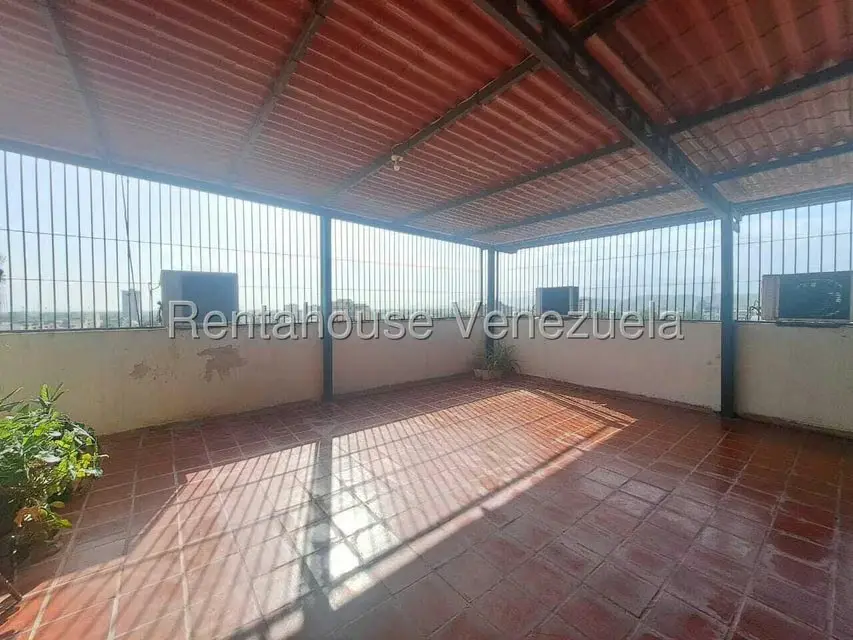 Apartamento (Multiples Niveles) en Venta en Centro, Aragua - 37