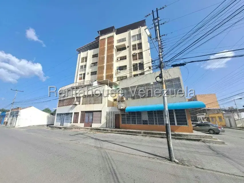 Apartamento (Multiples Niveles) en Venta en Centro, Aragua - 52