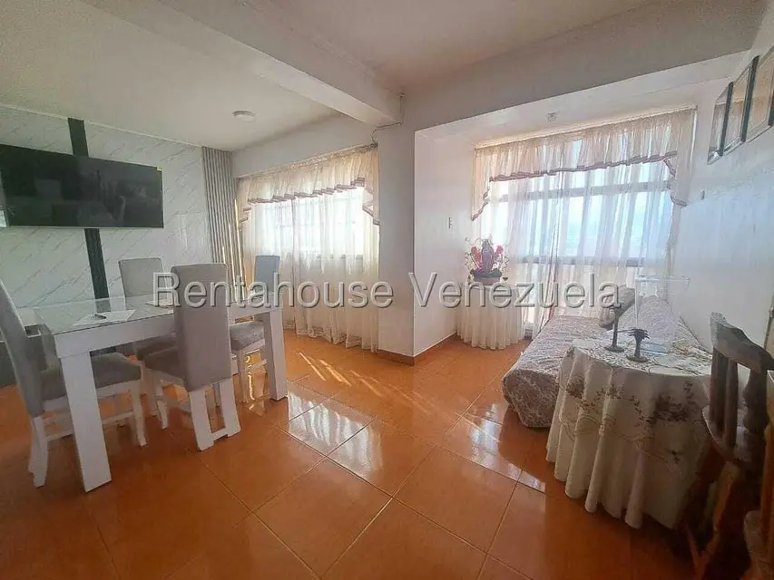 Apartamento (Multiples Niveles) en Venta en Centro, Aragua - 9