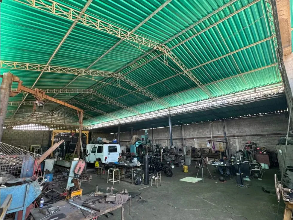 En Venta Galpon Industril en Cua. Estado Miranda - 19